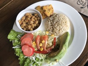 The meal of the day main course at El Punto Veggie in Salento