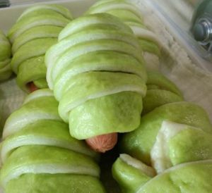 Hot Dog Bun!!! at Friendstar Cafe House in Kota Kinabalu