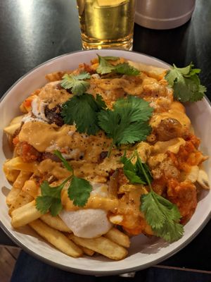 Bland loaded fries, DO NOT RECOMMEND at MARIA in Berlin