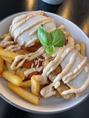 Chicken Parma, cashew cheese and fries  at MARIA in Berlin