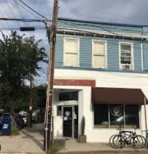 Great location #Veganuary at Brown Dog Deli in Charleston