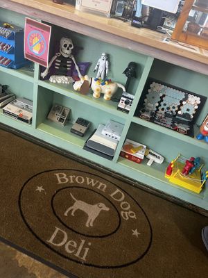 80’s theme #Veganuary at Brown Dog Deli in Charleston