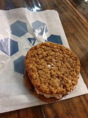 Oatmeal creme pie at Dharma Southern Chick'n in Orlando