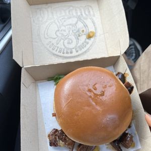 georgia peach sloppy joe  at Dharma Southern Chick'n in Orlando