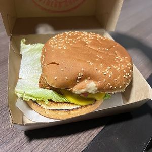 classic sandwich at Dharma Southern Chick'n in Orlando