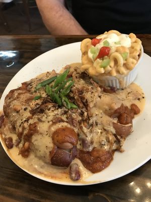 Chilli dogs with Mac n’ cheese  at Dharma Southern Chick'n in Orlando