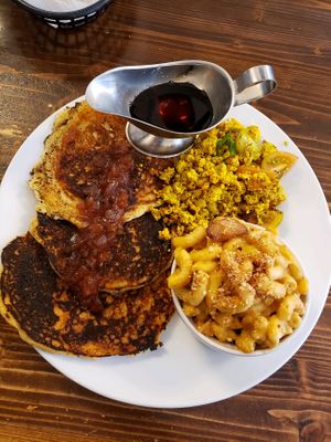 Flapjacks with sweet onion jam, tofu scramble and garlic mac n cheese. at Dharma Southern Chick'n in Orlando