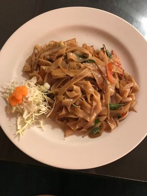 Drunken noodles at Kati Thai Cuisine in Gadsden