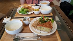 Quiche set & lunch special set at Smoothie etc. in Kyoto