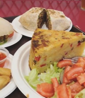 Tortilla con ensalada. La joya de La Corona. at kVegan in Tenerife