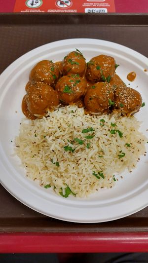 Seaweed balls with rice. at kVegan in Tenerife