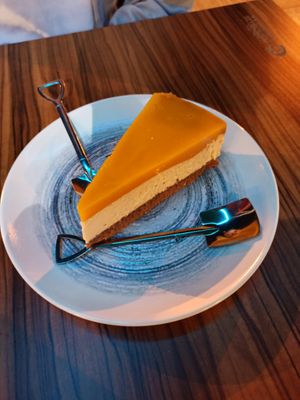 Mango cheesecake at kVegan in Tenerife