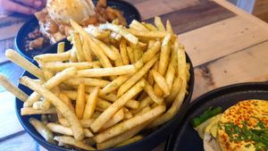 Side of chips! Huuuuuuuge! at Adam & Eve in Bendigo