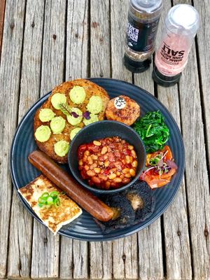 Vegan big breakfast at Adam & Eve in Bendigo