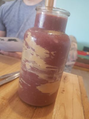 Acai & pb smoothie at Adam & Eve in Bendigo