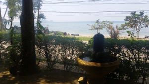 view from restaurant at Ananda Yoga Detox in Koh Phangan