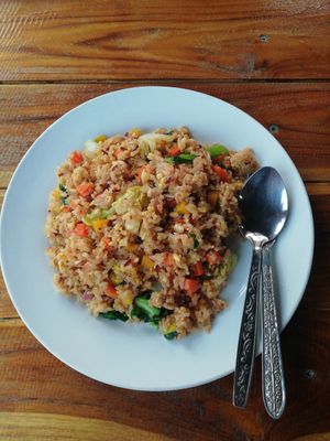 Fried rice with vegetables at Lai's Place in Luang Namtha