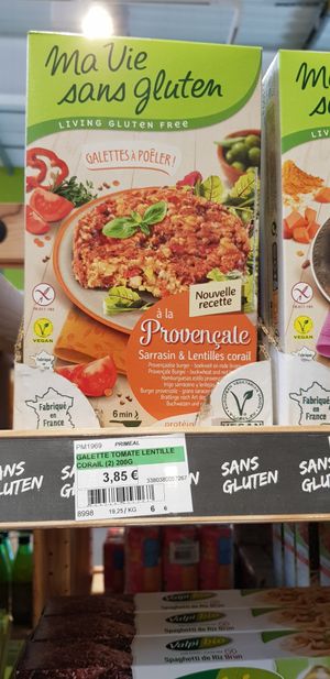 Some products clearly labeled 'vegan' at Biocoop des Olonnes in Chateau-dolonne
