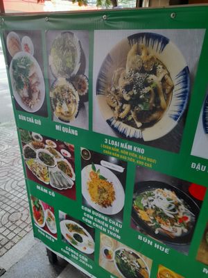 Some pictures of the food at Nhà Hàng Chay Phát Hoa in Ho Chi Minh City