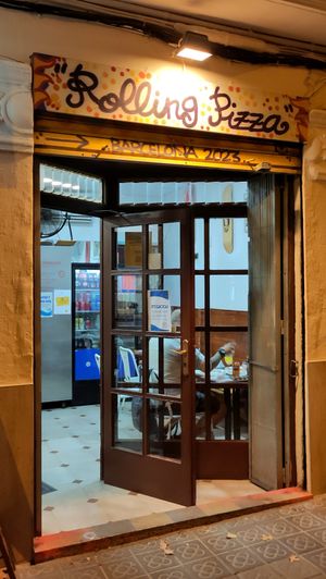 Entrance at Rolling Pizza in Barcelona