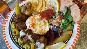 FM Falafel bowl at Falafel Masters in Eindhoven