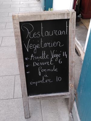  at L'Arbre a The in Grenoble