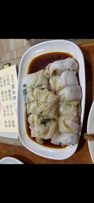 Cheung fun (I don’t know what was in it, but it was good and def vegetarian)  at Tin Chi Vegetarian Food in New Territories