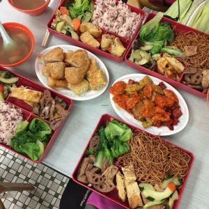 lunch sets (you can choose to have either fried noodles or red rice) at Chai Chi Bo in New Territories