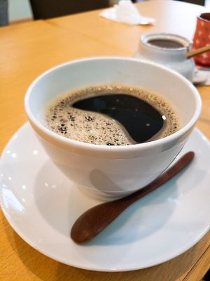 Dandelion coffee  at Meguru in Osaka