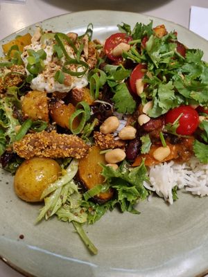 Warm/salad at Roots Kitchen in Turku