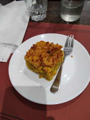 Vegan cake with anis at O'Saj in Toulouse