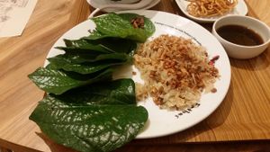 Delicious pad thai at Khun Churn - Eathai in Bangkok