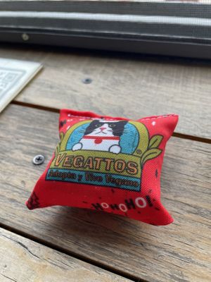 Cat toy  at Vegattos in Mexico City