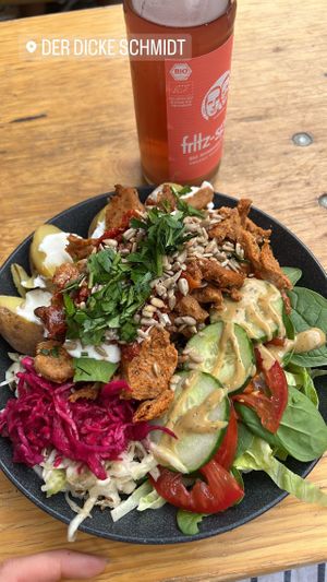 plate  at Der Dicke Schmidt - Rudolf Leonhard Str in Dresden