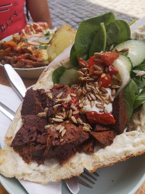 🌱 at Der Dicke Schmidt - Rudolf Leonhard Str in Dresden