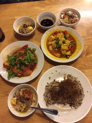 Tofu dishes and fried rice at Bo De Chay - Market and Restaurant in Hanoi