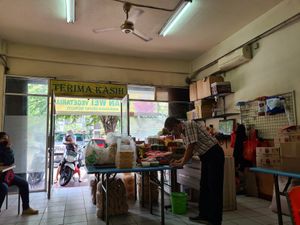 Snacks at Chan Wei Vegetarian in Jakarta