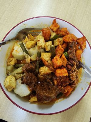 Lontong cap go meh at Chan Wei Vegetarian in Jakarta