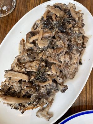Mushroom toast vegan  at Flax & Kale - Placa Castella in Barcelona