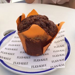 vegan cupcake with banana, chocolate and nuts  at Flax & Kale - Placa Castella in Barcelona