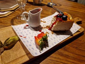 Cheese cake at Flax & Kale - Placa Castella in Barcelona