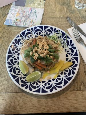 vegan chicken pad thai  at Flax & Kale - Placa Castella in Barcelona