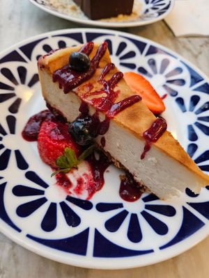 Cheesecake at Flax & Kale - Placa Castella in Barcelona