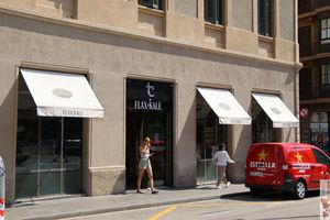 FAcade at Flax & Kale - Placa Castella in Barcelona