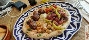 Hummussimo at Flax & Kale - Placa Castella in Barcelona