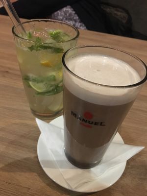 Hot chocolate and lemon/lime/mint at Green Pumpkin in Riga