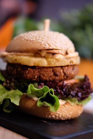 Hawaii Burger 🤤 at Green Pumpkin in Riga