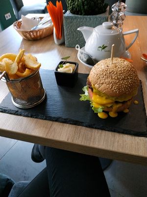 Cheeseburger at Green Pumpkin in Riga