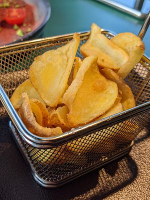 Chips on the side at Green Pumpkin in Riga
