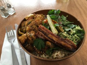 Delicious vegan bowl at Le Tricycle in Paris